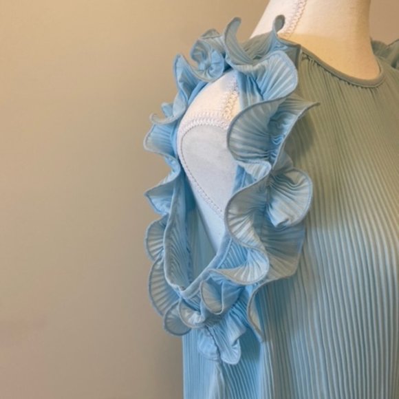 Adiva light blue Sleeveless blouse - Picture 2 of 3